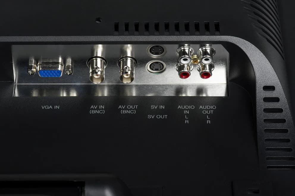 Czy tuner DVB-T można podłączyć do monitora? Sprawdź wymagania i metody Czy tuner DVB-T można podłączyć do monitora? Sprawdź wymagania i metody